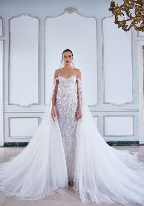 With the designer behind this masterpiece wedding dress 😍 #shorts  #lebaneseweddings - YouTube